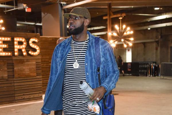而是通过 而是通过